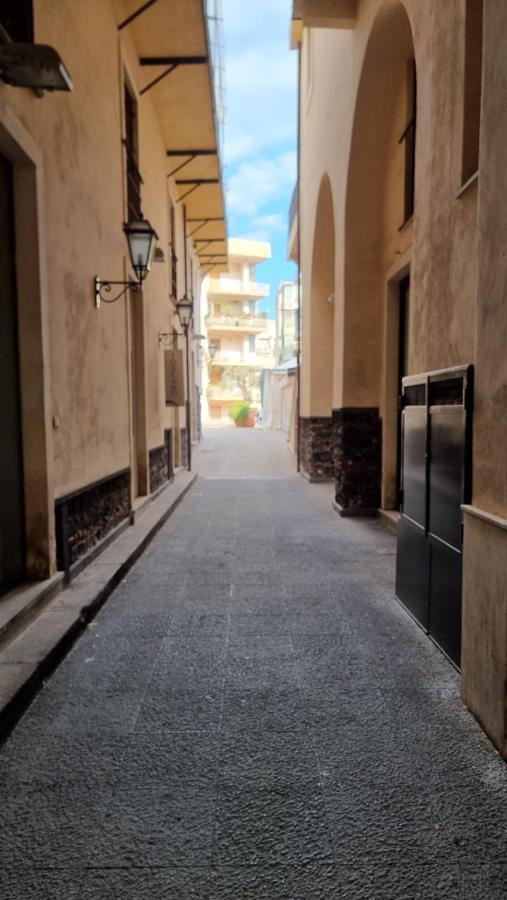 Le Dimore Del Corso II Ad Acireale Fra Catania, Taormina, Il Mare E L'Etna Esterno foto
